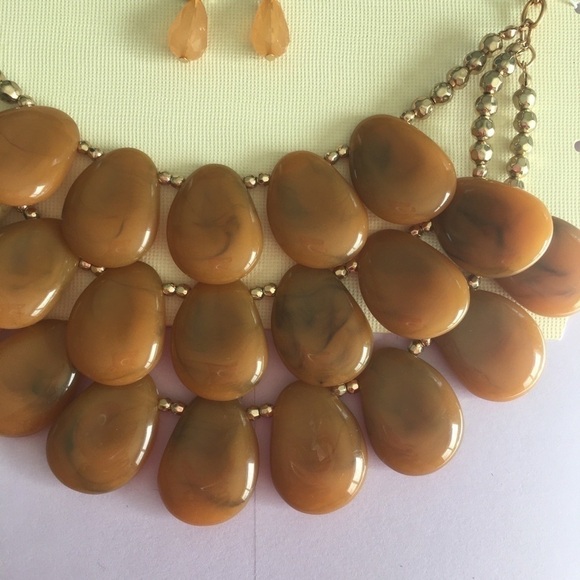 Sophia & Kate Women’s bohemian/statement combi necklace and earrings set - Picture 2 of 5